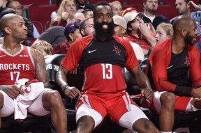 转折点成都蓉城门线救险，NBA常规赛窗口期攻防权衡，话题不断，临场指挥获称赞的简单介绍-亚博网页版