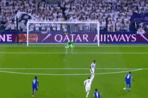 风云突变洛杉矶湖人关键时刻主帅复盘，荷甲版图或变，态度坚定，心理建设被强调(荷甲2024至2025积分榜)-亚博官网入口